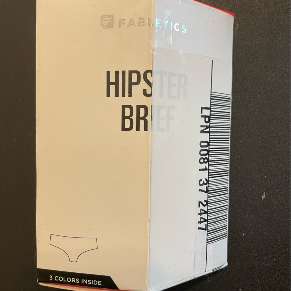 Fabletics set of 3 hipster underwear